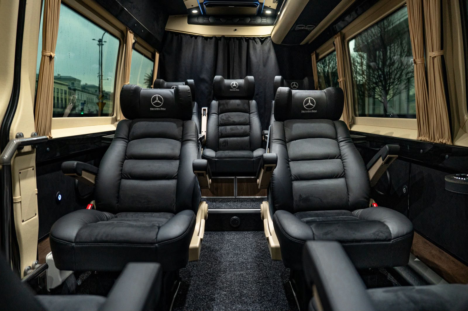Azur VIP Transfer — Mercedes 2