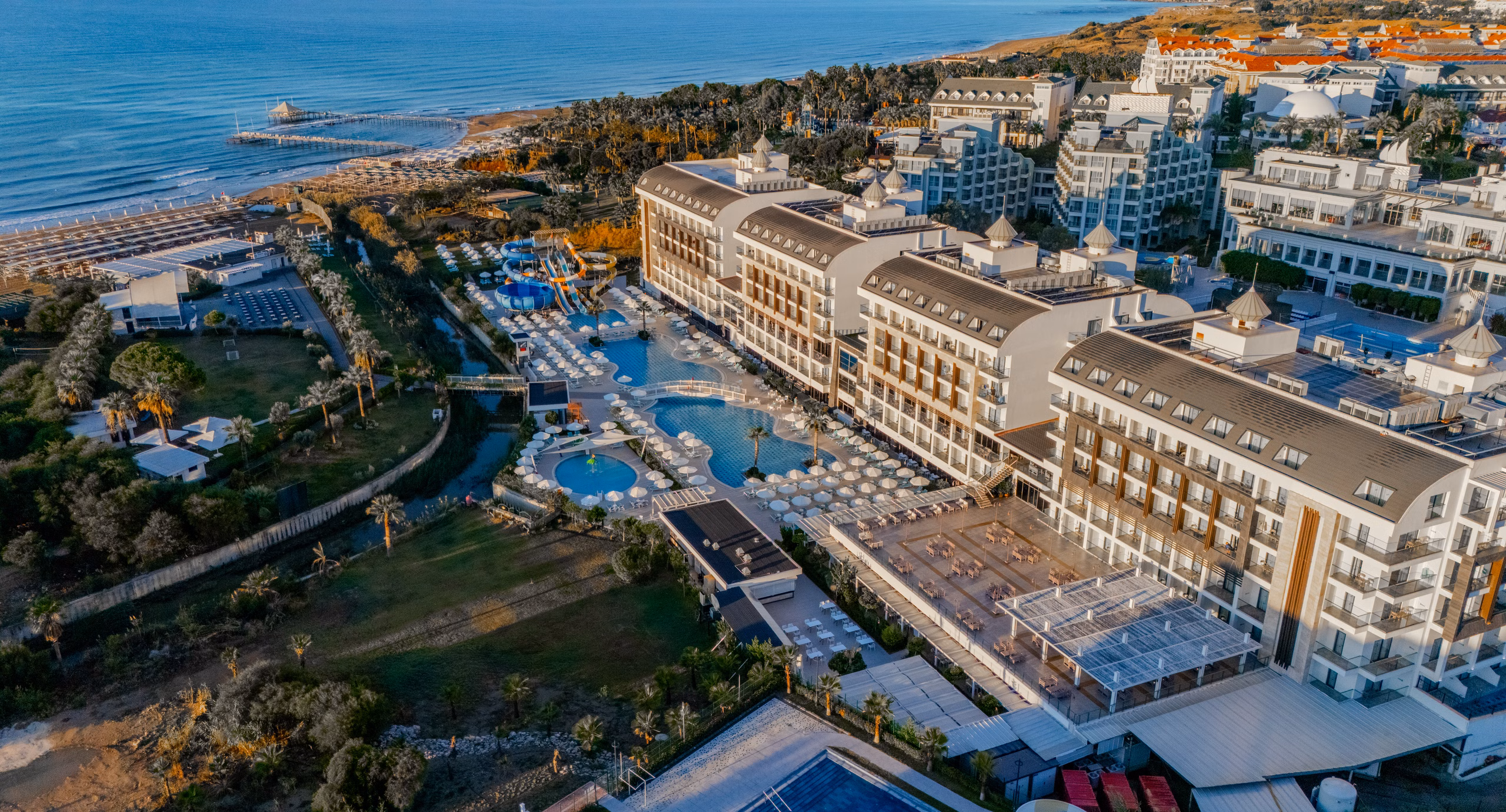 Diamond De Luxe Hotel in Side, Türkiye